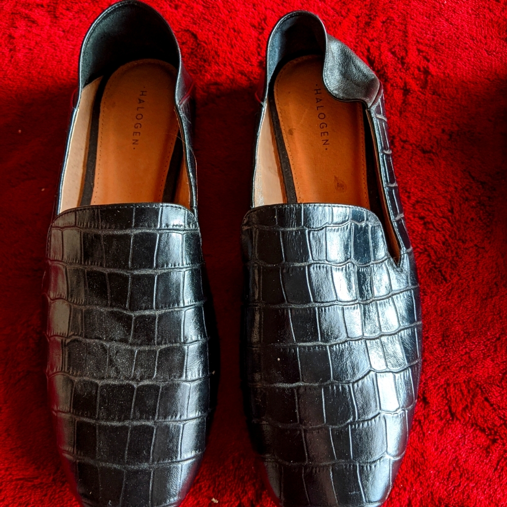 Halogen Crocodile Embossed flats that can be worn as mules